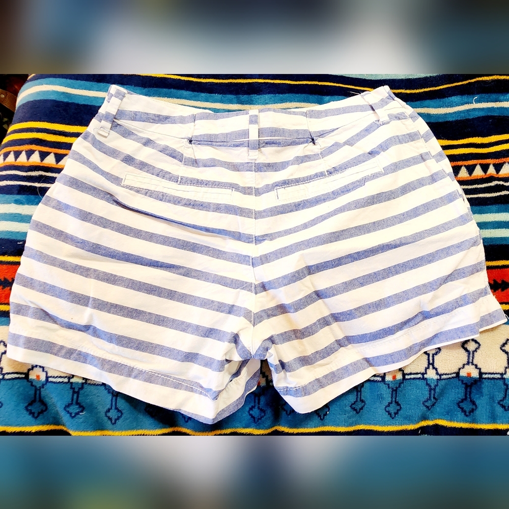 Old Navy Blue White Striped Linen Blend Everyday Shorts Women's Size 0 Coastal - Picture 2 of 9